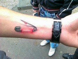 Круто ремешок от часов наколол!