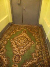 мои 5 копеек в ковровую тему, и мой подъезд, заходишь и прям уютно)))