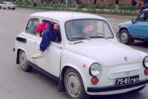 На номере написано,из чего он сделан-ГВЛ,Гипсо-Волокнистый Лист