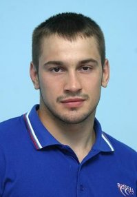 Получше приглядись! Хотя про ребенка одни говорят похож на маму, другие на папу. Наверное это как со вкусом и цветом, товарищей нет.