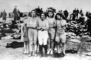 Автор с украины ( лукаво так обошёл вниманием тот факт, что основная масса женщин в "полевых борделях" были пленные - без жалования и поблажек. Те самые, которые по 20 солдат в день -это были пленные украинки, белоруски и русские. 
Европейки за деньги - строго для офицеров и на западном фронте, на восточном - пленные и ещё раз пленные.

Автор лукаво не упомянул что румяные и чистенькие девушки на фотографиях - совсем не оттуда. Подобрал фотографии пансионов "арийских жён" и разные другие старые фотки. 

Автор лукаво по ходу мазнул гуаном советские войска, приравняв фронтовой роман к проституции. 

Ну, и в целом, автор как то уж очень восторженно о немцах пишет. Тех самых, которые людей миллионами убивали.