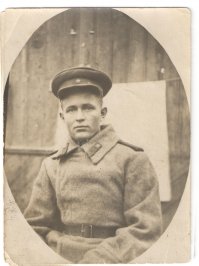 Белый Николай Михайлович, 22.12.1922 г.р.- 14.09.1990 Гвардии Сержант 
Прошел Войну с августа 1941 по октябрь 1945