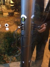 Свист и провокация. Остановки с WiFI и USB в Севастополе видел еще прошлым летом. Даже сфоткал розетки.