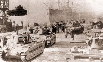 Позвольте с вами категорически не согласиться. Да в 2016 году, возможно, взгляд на ленд-лиз как на дорогую подачку имеет место быть. Но давайте перенесемся в те самые критические годы. Имели ли мы право отказаться от помощи? Смогли бы распылять свои ресурсы на увеличение производства авиабензина, покрышек, металлов и прочей "мелочи"? вы только подумайте, вы готовы были бы пожертвовать жизнями и утраченным временем в войне, отказавшись от помощи? И да, кстати, согласно закону о ленд-лизе оплате подлежала только уцелевшая в ходе войны техника. А это около 12%, не такая уж и большая сумма. Уймите свою ненависть к "англосаксам", хотя бы на временном отрезке ВОВ. На фото: Разгрузка "Матильд" в Архангельске, 1942 г.