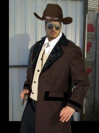 В соцсетях столько гениев фотошопа, которым в помощь убогие фотогенераторы