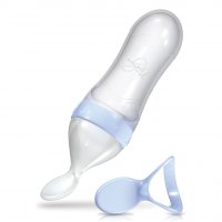 у меня была бутылка с силиконовой ложкой. полная хрень! очень неудобно мыть. ложка все время грязная. не советую