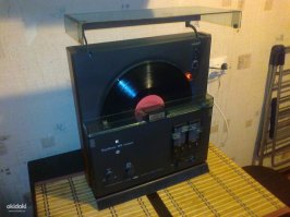 В СССР тоже не плохую аппаратуру выпускали. Например, как была у меня техника:
Комета-225 и Каравелла 203