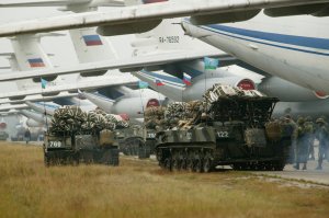Генеральная репетиция Парада Победы в Донецке (ДНР)
