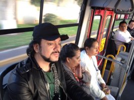 Знаменитости, которые ведут самую обычную жизнь