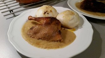 А может просто умеете - поэтому получается ;)
Я вот целиком запекал и передержал меленько... Получилось вкусно но само мясо жесткое ((