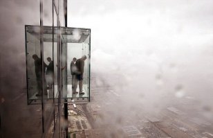 Стеклянная смотровая площадка на высоте 400 метров