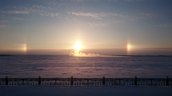Ханты-Мансийск, река Иртыш - видно как парит полынья.