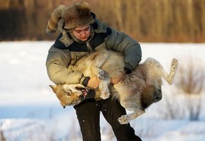 "Мля!.. И кто рассказал этим ипланам про мой пупок?!."