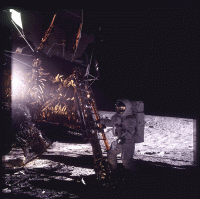 Вот так лучше ракурс для понимания степени освещенности в тени: