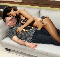 Директор уснул на работе, а подчиненные отправили его в приключения 