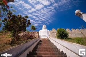 Интересный пост! Разделяет мое восхищение Цейлоном!)
От себя лично - тем, кому "дорага" и "накакиешиши"... не смотрите такие посты...  это то место на планете, в которое можно прилететь особо дешево!! горящим туром, либо ранним бронированием.. особенно с РФ. 

Автор, (ссылку почини))) geometria . ru/places/lifestyle-fotootcheti/events/768014  мое видение нашего путешествия, хочу поделиться с тобой=)