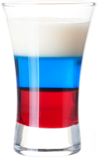 Для "Капитана Америка" рецепт неправильный, порядок не тот. 
Сначала гренадин, затем крем-какао и последним - кюрасао.
Иначе получится "флаг России". :)