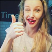 Комедийная актриса Ольга Медынич смеется над бьюти-трендами в Instagram