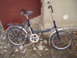 Не знаю, на фотке Десна, как была у меня, даже цвет тот.