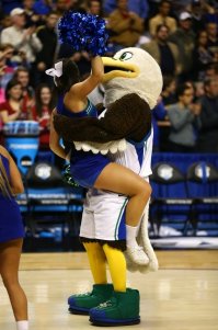 Курьёзные моменты, которые делают спорт ещё интереснее