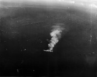 Уважаемый! Если врёте, то не надо делать это так нагло. Пара эсминцев, да? Ну вот держите:
Крейсер "Коламбия"
Авианосец "Банкер-Хилл" 
Авианосец "Хэнкок" 
Авианосец "Саратога" 
Авианосец "Сен-Ло" 
И это так, навскидку. И всё это - работа "камикадзе".