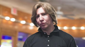 Нормальный человек:):):)