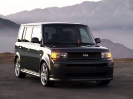scion xb многим не нравится, я мне норм))