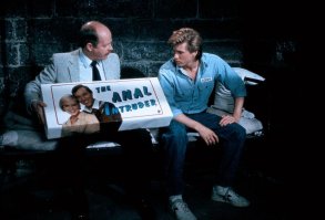 короче, не могу найти гифу  но вот это "оружие" более чем опасно