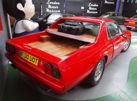 Исключения случаются, например, пикап по-австралийски из Ferrari 412.