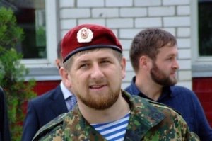Огромное уважение я всегда испытывал и буду испытывать к парням, с честью, достоинством и по праву носящим краповый берет.
Но вот эти двое - это лютейший зашквар.