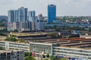 Можно и других фоток накидать если не быть нытиком, тем более на ваших фото уже половину починили, другую чинят.