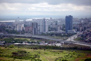 Можно и других фоток накидать если не быть нытиком, тем более на ваших фото уже половину починили, другую чинят.