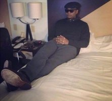 Когда уже готов выходить, но на телефоне зарядки 10%