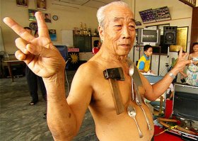 хоть бы один из этих баранов использовал стальные шарики вместо ложек