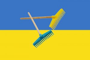 ВАЩЕ ПОХЕР УЖЕ. САМИ ВИНОВАТЫ, ДОПРЫГАЛИСЬ.