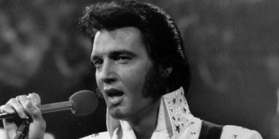 Похоже там до сих пор культ Элвиса!