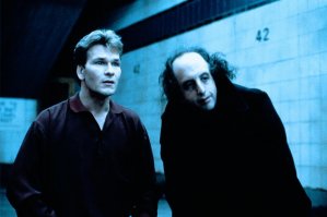 Винсент Скьявелли,к сожалению уже умер.