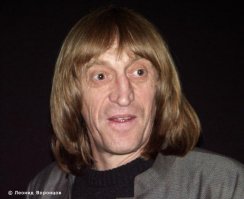 а какже авилов? тот ещё красавчик, но актёр отличный и злодеи у него выразительные