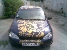 Начиналось все довольно таки безобидно, и даже красиво. Но потом у хозяина обострилось душевное заболевание.