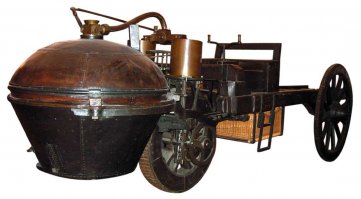 Это у вас старинная?
Вот где старинный автомобиль.