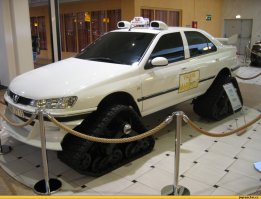 Когда автомобили из культовых фильмов выезжают на реальные улицы