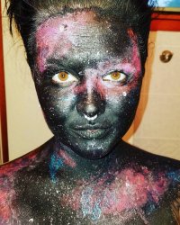 Когда впервые пробуешь заправить картридж :)