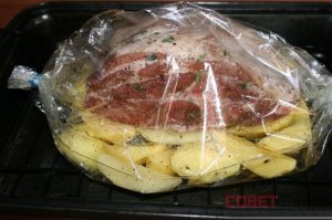 что бы не йипацо с таким мудрым рЭцептом ,для нас отсталых есть рукав для запекания.