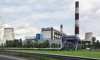 ТГК-1 Южная ТЭЦ (Санкт-Петербург)
Занимает около 1 кв.км.
Установленная электрическая мощность — 1207,0 МВт
Установленная тепловая мощность — 2353,0 Гкал/ч

Всего около СПб 6 ТЭЦ, ну и ЛАЭС, конечно.

«Айванпа». 13 кв.км. 392 МВт. Что это, Карл?

(фото