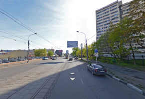 На Вавилова всю дорогу 2 полосы. Да порой парковочные места есть, порой автобусные остановки, но полосы две!