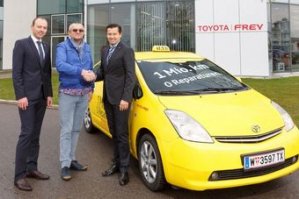 Toyota Prius проехал в качестве такси 1 млн километров