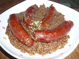 Нуте-с, проверим вашу реакцию, друзья мои. Вот перед вами то, сто называется "Gratin de pommes de terre a la russe" (Картофельная запеканка по-русски).