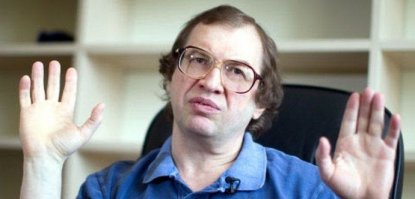 Вот этот "товаришч" сходством воспользовался...