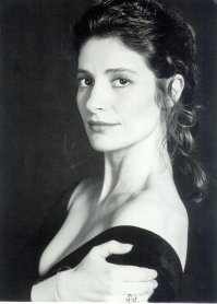 Assumpta Serna, которую помню по "Стрелку Шарпу", "Матадору" и "Генриху VIII".