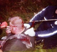 Ага. Разбегаться мыслею по дереву это скорее старая версия убиения об стену. Ну или вон тоже, "разбежался мыслею по дереву". Три часа потом врачи мысли собирали.